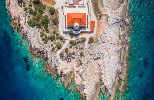 Cove Rogacic Villa | Villa Luxury Lighthouse Vis-Croatia