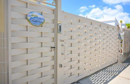 Ischia Porto Villa | Villa Maddalena con Giardino Privato e Parcheggio - Perfetta per 6 Ospiti