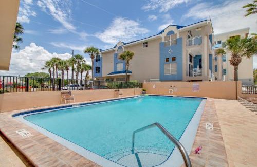 Madeira Beach House | Villa Madeira by Travel Resort Services