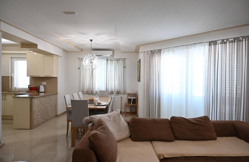 Knezovici Villa | Villa Maja