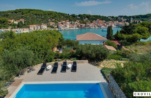 Prvic Luka Villa | Villa Marceline nearby Sibenik – Crovillas GmbH