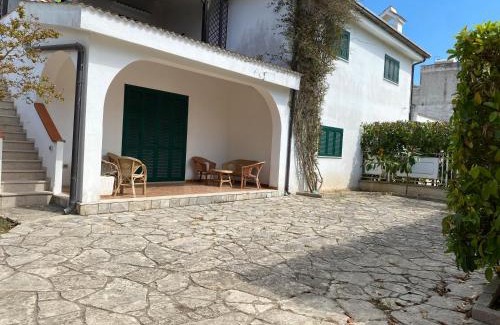 Campomarino di Maruggio Villa | Villa Maria un'oasi di relax a due passi dal mare
