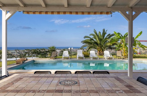 Scicli Villa | Villa 'Marigù Con Spa E Piscina' with Sea View, Wi-Fi and Air Conditioning