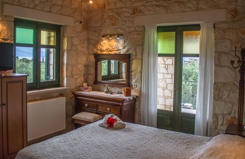 Akrotiri Villa | Villa Marina of Jootiq Villas. Combine traditional stone built concept with supreme comfort!