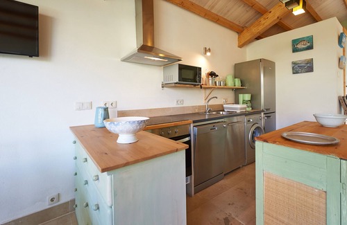 Cascais Ski Chalet | VILLA MARULHA GUINCHO, Garden, Private House, 900 meters from the Beach