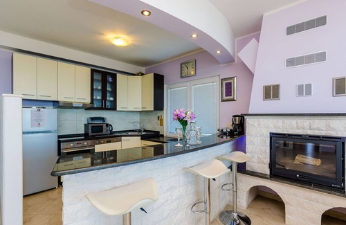 Vodovađa Villa | Villa Mateo - 3 Bed Apt with Terrace&Private Pool