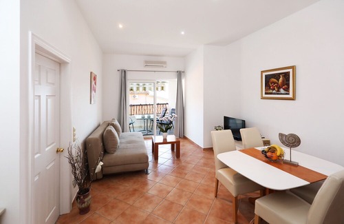 Krvavica Apartment | Villa Matija **** SWIMMING POOL HEATED, NEAR THE BEACH, WiFi, PARKING