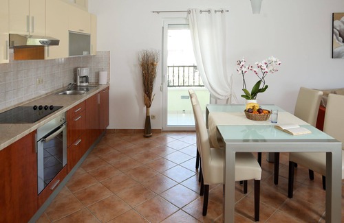 Krvavica Apartment | Villa Matija **** SWIMMING POOL HEATED, WiFi, NEAR THE BEACH, QUIET