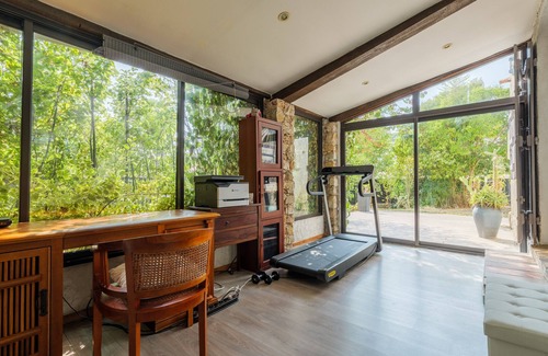 Roquefort-les-Pins Ski Chalet | Villa Mazal Pool & Peace in Roquefort-les-Pins