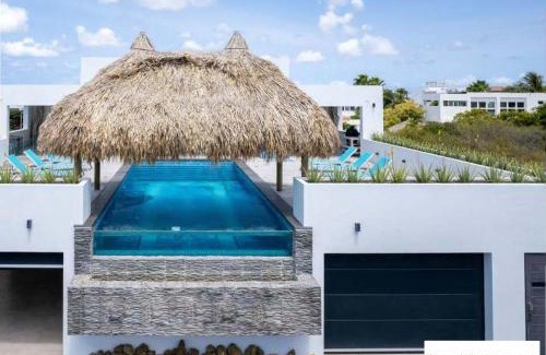 Jan Thiel Villa | Villa met zeezicht & infinitypool Jan Thiel Curacao
