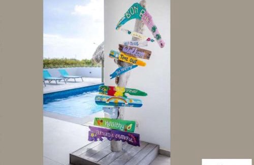 Jan Thiel Villa | Villa met zeezicht & infinitypool Jan Thiel Curacao
