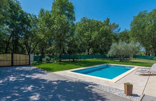 Babici Ski Chalet | Villa Mirabella - Two Bedroom Chalet, Sleeps 6