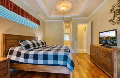 Pelican Villa | VILLA MIRACLE - 4 BEDS - 2 BATHS - 8 GUESTS - POOL/SPA - INCL. 10% OFF BOAT RENTAL