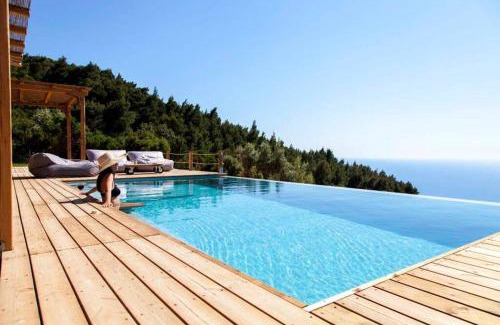 Evgiros Villa | Villa Mirtes with breathtaking sea view,close to Porto Katsiki and Egremni