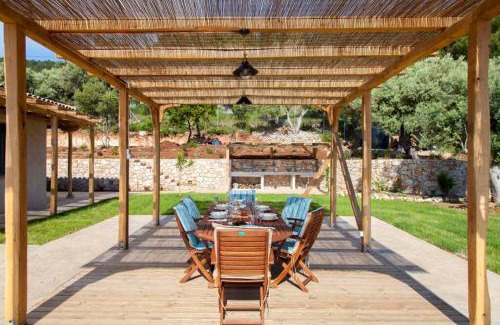 Evgiros Villa | Villa Mirtes with breathtaking sea view,close to Porto Katsiki and Egremni
