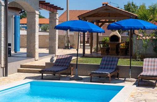 Nova Vas House | Villa Monika