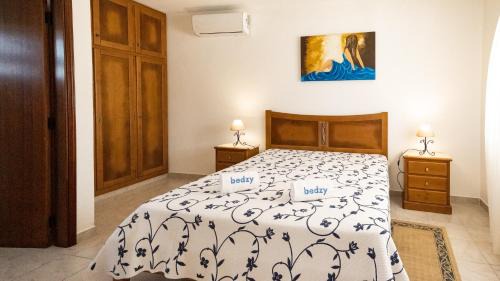 Tunes Villa | Villa Monte Bixo - Free WIFI . Swimmning Pool - BY BEDZY