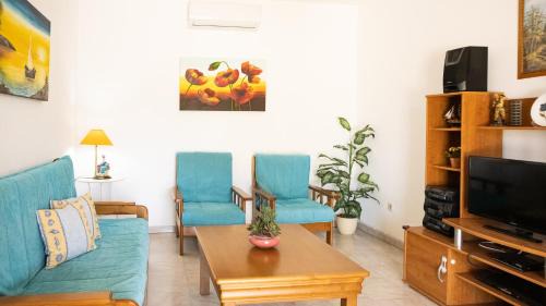 Tunes Villa | Villa Monte Bixo - Free WIFI . Swimmning Pool - BY BEDZY