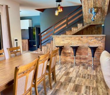 Midlands Villa | Villa