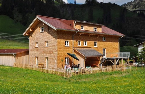 Schroecken Apartment | Villa Natur ... live a different kind of comfort apartment for 2 to 18 people