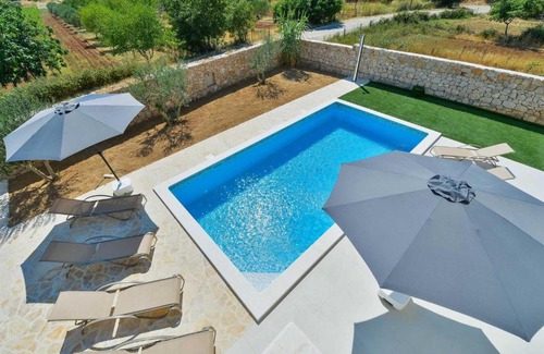 Velim Villa | Villa Natura with pool, Zadar county