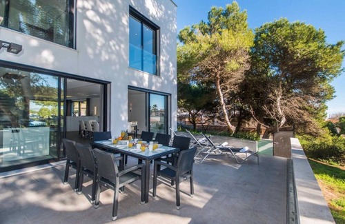 Muro Villa | Villa 'Naturamar' with Private Terrace, Wi-Fi and Air Conditioning