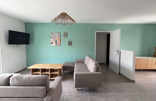 Boutenac House | Villa Neuve au Calme