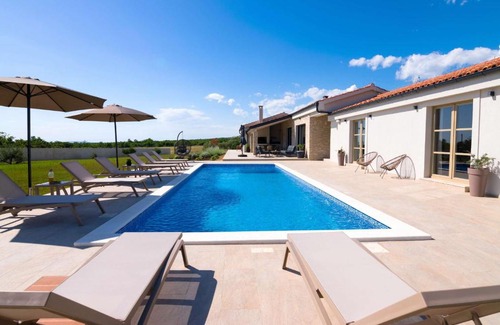 Visocane Villa | Villa Nola