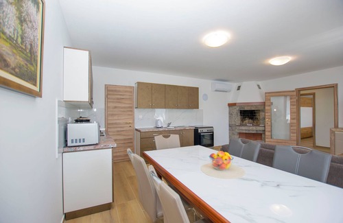 Viskovo House | Villa Nola (V1012-K1) - Viškovo
