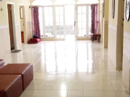 Cisarua Villa | Villa Oak Tree Puncak