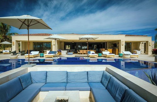 San Jose del Cabo House | Villa Oasis, a Luxury 6 BDR