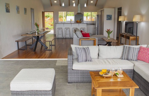 Platanillo Villa | Villa Oasis, Ocean View and Private Pool at Just 15 min From the Beach!