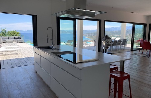 L'Ile-Rousse House | Villa of 300m2, 5 Bedrooms, Heated swimming pool, Sea view, classified 5 *