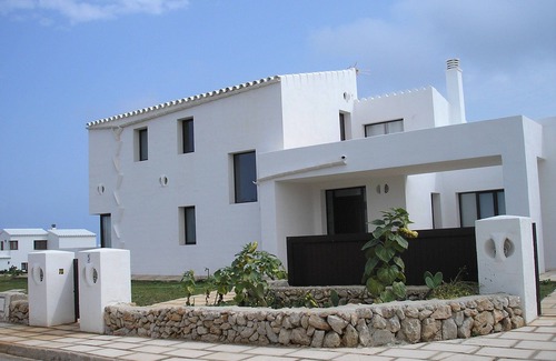 Ciutadella de Menorca Ski Chalet | Villa of 385 m with garden, private pool, garage, 500 m from the beach and FREE wi