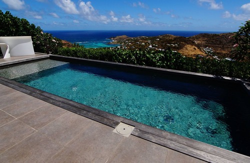 Vitet Villa | Villa Okonjima, Vue Imprenable sur L'ocean, Piscine 8x4 Hauteurs de Devet