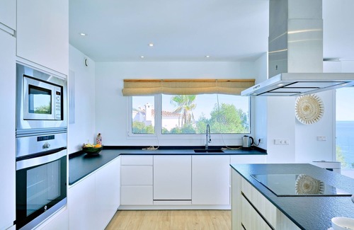 Cap de la Nau House | Villa Ola by Interhome