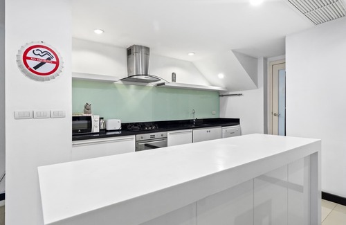 Kathu House | Villa on 3 floors, private pool, 10 mins to Patong beach, shopping & nightlife.