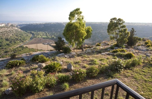 Scicli Villa | Villa on a natural terrace with magnificent sea view