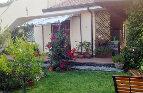 Viagrande Villa | Villa on the hills of Etna, Private Pool, beautiful garden And Sea View