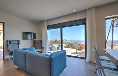 Mariou Villa | Villa Oniriko - Three Bedroom Villa, Sleeps 6