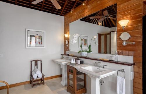 Laksmana Villa | Villa Oost Indies - Fully Staffed Villa in Central Seminyak, Near Beach