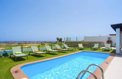 Costa de Antigua Villa | Villa Opal by Villa Plus