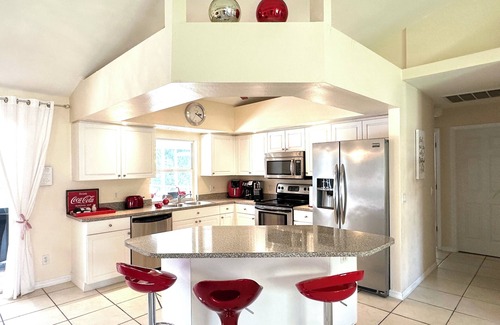 Pelican House | Villa Orange Blossom - pool home with full privacy backyard