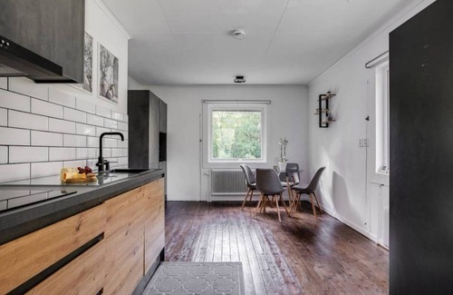 Orrefors House | Villa Orreforshult - Modern vacation home with its own pond in Småland