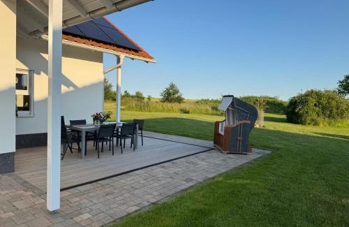 Trent House | Villa Ostseebrise