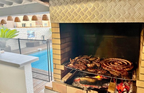Le Grau-Du-Roi Villa | Villa Oyat- family villa with pool and barbecue