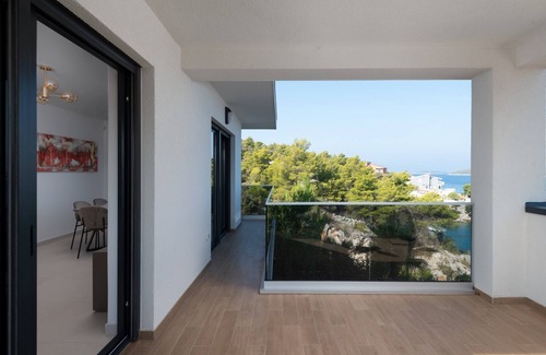 Razanj Villa | Villa Palm Bay 1 & 2, heated pool - 5 m from the sea, private parking, with stunning sea view, nice terrace, beach access.