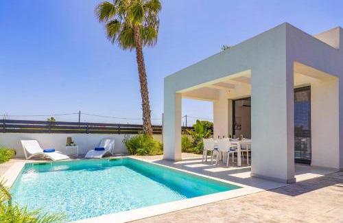 Petaloudes Villa | Villa Palm Vista by Villa Plus