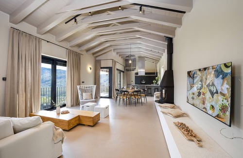 Sveti Bartol Villa | Villa Panorama del Tartufo for 6 people in Central Istria with spa & truffle hunting experience