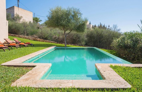 Portopetro House | "Villa Paqui" 10-minutes from Cala Mondragó with Infinity Pool, Garden & Wi-Fi